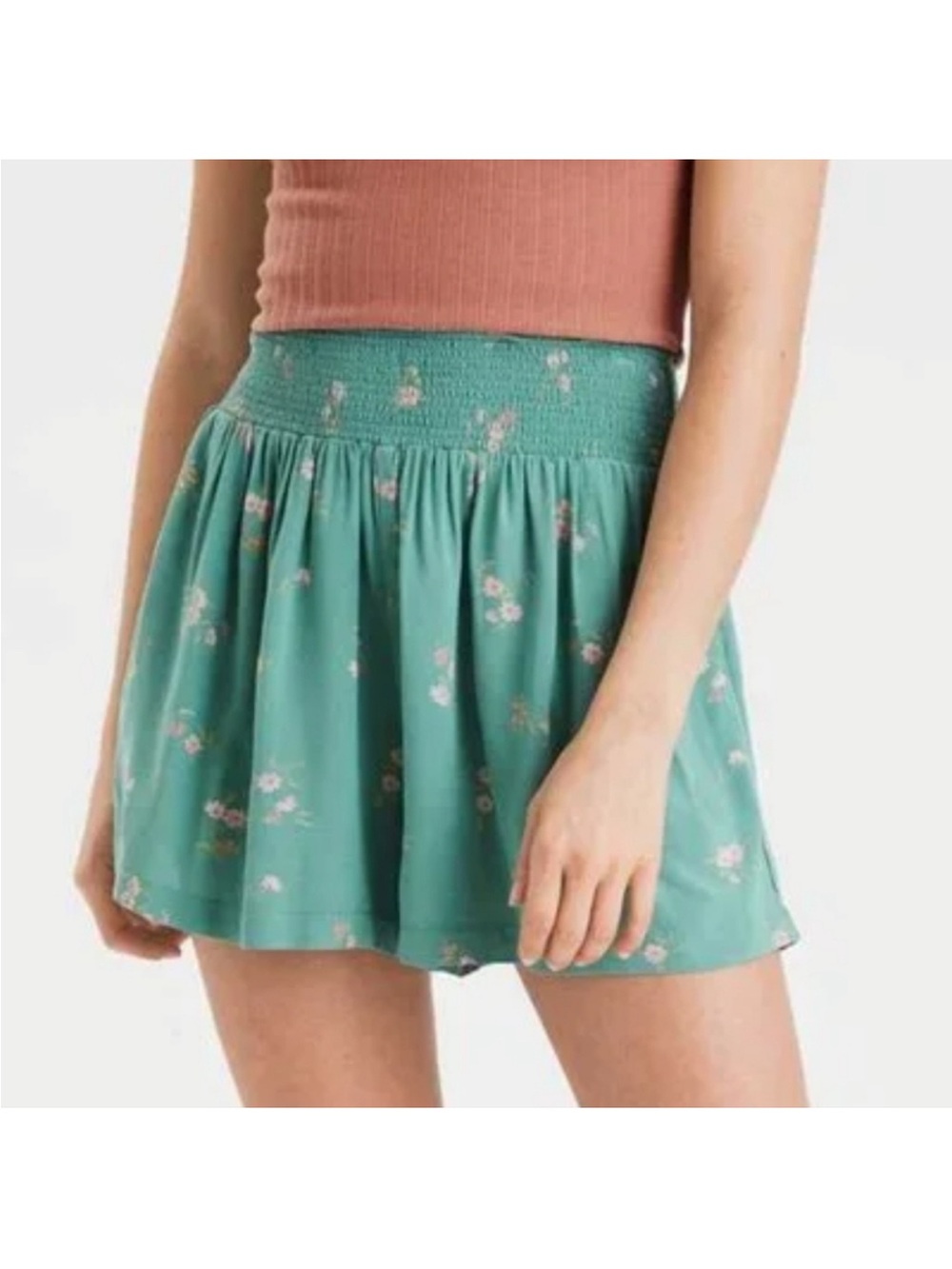 American Eagle Green Floral Smocked Waist Short Size XS